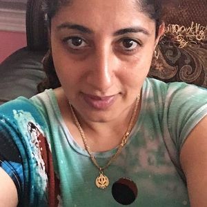 Meet your Posher, Amrit